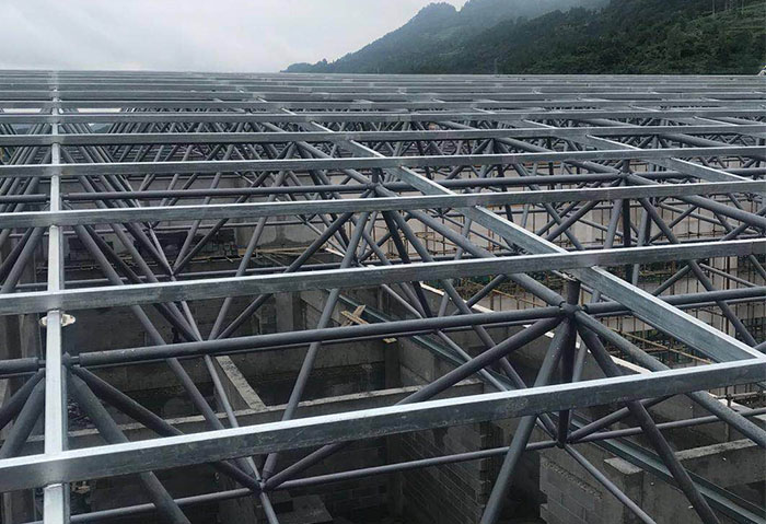 舞钢仁怀冠英学校艺体楼网架